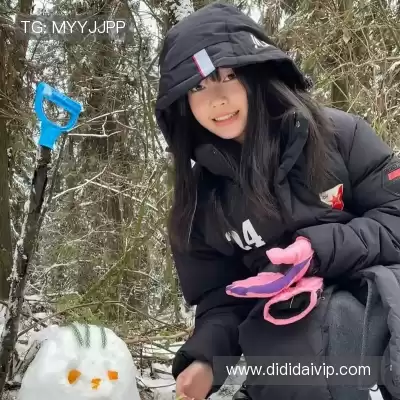 邴胤钰